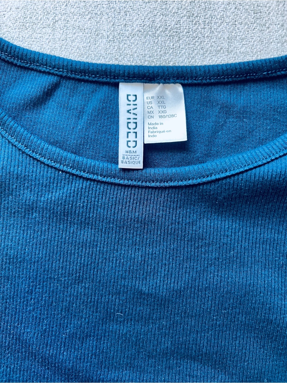 H&M Ribbed Crewneck Tee - Picture 2 of 4